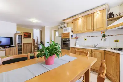 Image de Superbe appartement Ă Fazana avec WiFi