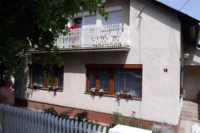Image de Appartement de vacances dans un cadre verdoyant
