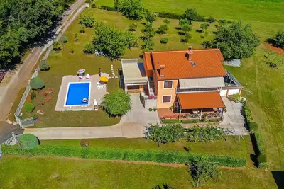 Image de Superbe appartement Ă Nedescina