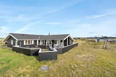 Superbe maison de 4 chambres à Hvide.