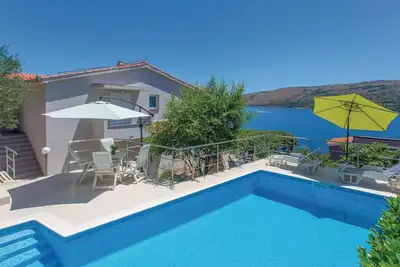 Image de Superbe maison à Poljica avec WiFi