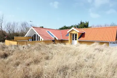 Image de Maison confortable à Hvide Sande avec.