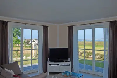 Image de Appartement Boddenblick - Landhaus Gager (avec vue sur l'eau) - Landhaus Gager - 100 m de l'eau - marina - vue sur l'eau