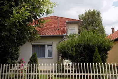 Image de Appartement de vacances avec balançoire et barbecue