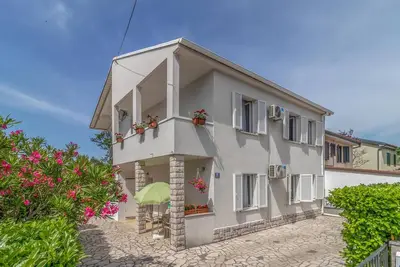 Image de Bel appartement Ă Jadranovo avec WiFi