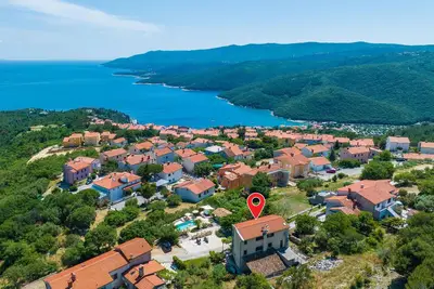 Belle maison à Rabac avec WiFi