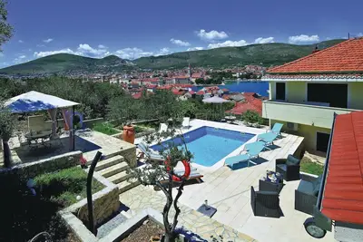 Image de Bel appartement Ă Trogir avec WiFi