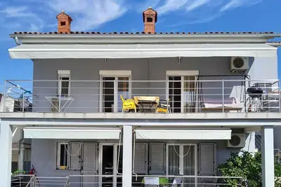 Image de Appartement de vacances avec climatisation et piscine (électrolyse sans chlore) exclusif uniquement pour cet appartement