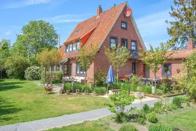 Image de Belle maison à Cadenberge avec sauna