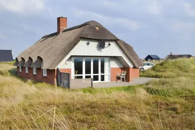 Maison confortable à Hvide Sande avec.