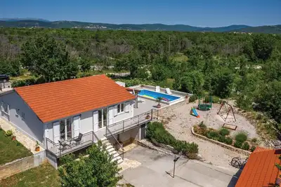 Image de Belle maison de 3 chambres à Sestanovac