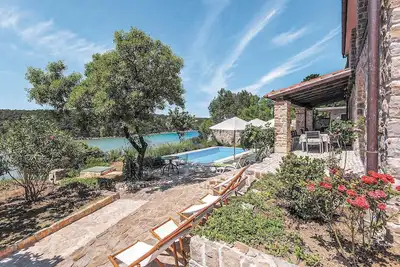 Image de Superbe maison Ă Kampor
