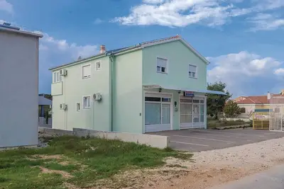 Image de Superbe appartement 1 chambre Ă Biograd