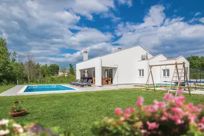 Image de Superbe maison à Labin avec cuisine