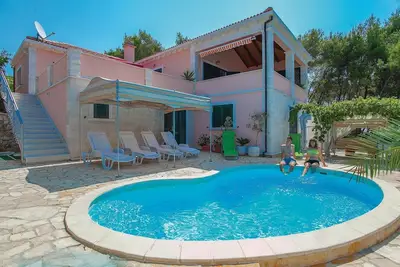 Image de Belle maison de 3 chambres à Vela Luka