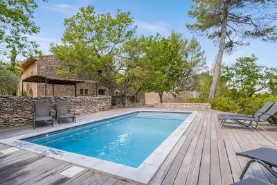 Image de Belle maison Ă Lacoste