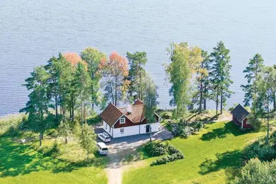 Image de Belle maison à Ljungsarp avec sauna