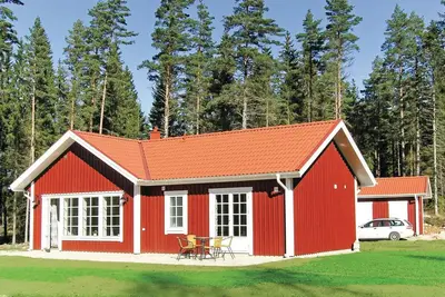 Image de Superbe maison à Tingsryd avec Wi-Fi