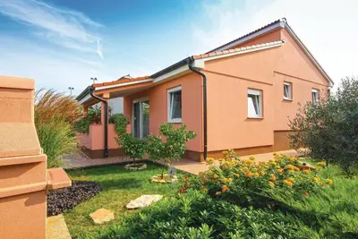 Image de Superbe maison à Peroj avec WiFi