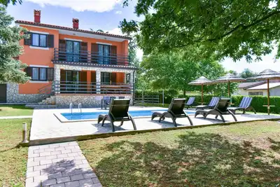 Image de Superbe maison à Labin avec WiFi