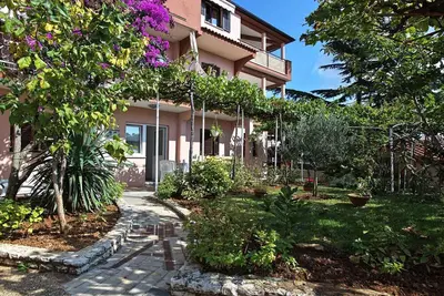 Image de Appartement de vacances avec terrasse et climatisation