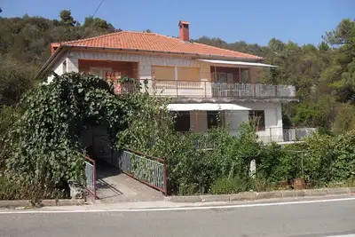 Image de Maison de vacances avec terrasse et barbecue
