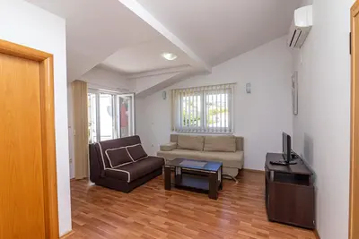 Image de Appartements Janja (30131-A9) - Arbanija (Ciovo)