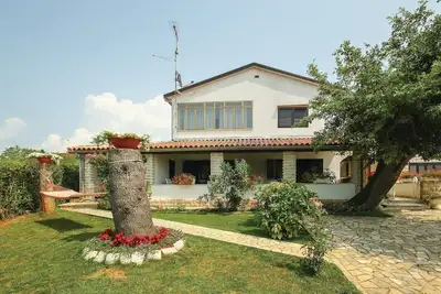 Image de Bel appartement Ă Porec avec WiFi
