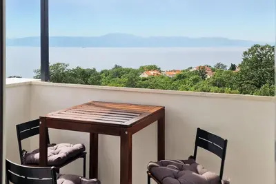 Image de Bel appartement Ă Njivice avec WiFi