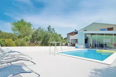 Image de Magnifique maison de 4 chambres Ă .