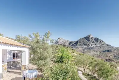 Image de Maison confortable à El Gastor avec.