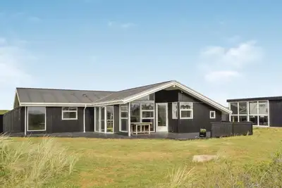 Superbe maison de 4 chambres à Hvide.