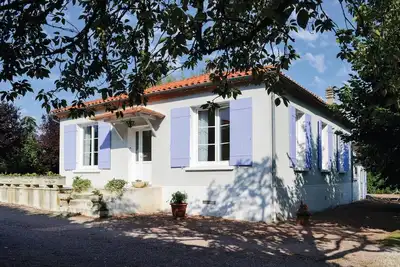 Image de Belle maison de 3 chambres Ă Bassillac