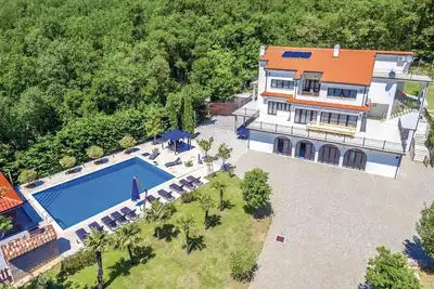 Image de Belle maison à Bribir avec sauna