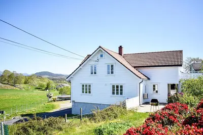 Belle maison à Valevåg avec WiFi