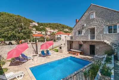 Image de Belle maison de 4 chambres à Pucisca