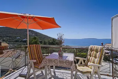 Image de Studio avec climatisation et vue sur la mer