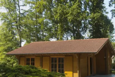 Image de Maison blanchie à la chaux - sept parsemée de blancs