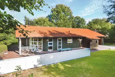 Image de Belle maison à Glesborg avec WiFi