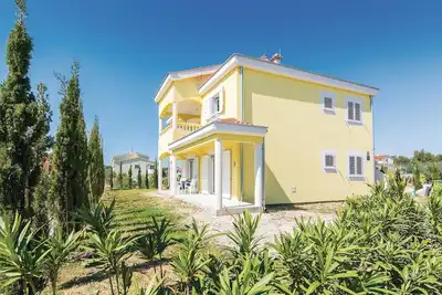 Image de Bel appartement à Pakostane avec WiFi