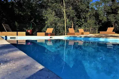 Image de Maison de vacances avec terrasse et barbecue