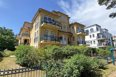 Image de H: Kurparkresidenz Baabe Whg 13 - environ 100 m de la plage - Kurparkresidenz Baabe Whg 13 avec balcon