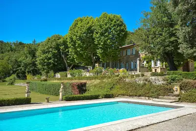 Image de Superbe maison à La Roque.