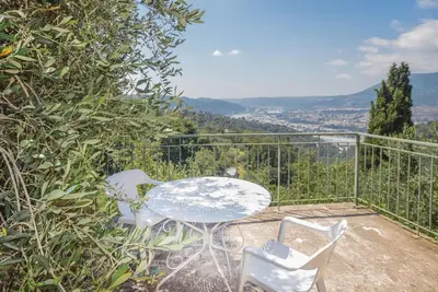 Image de Bel appartement à Castagniers