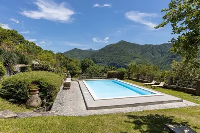 Image de Magnifique appartement à Comano -Ms-