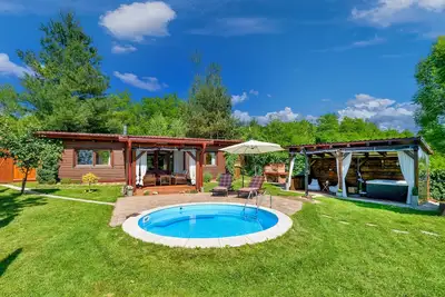Image de Superbe maison Ă Lopatinec avec jacuzzi