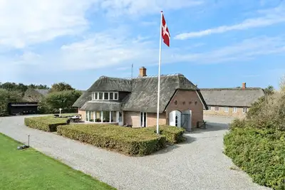 Image de Belle maison à Ulfborg avec WiFi