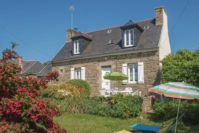 Image de Maison confortable Ă Pleubian avec WiFi