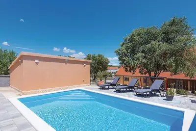 Image de Superbe maison de 3 chambres à Bilice