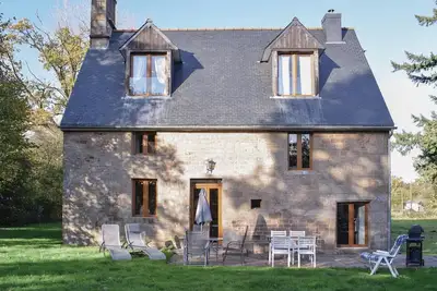 Image de Gorgeous home in Saint Manvieu Bocage